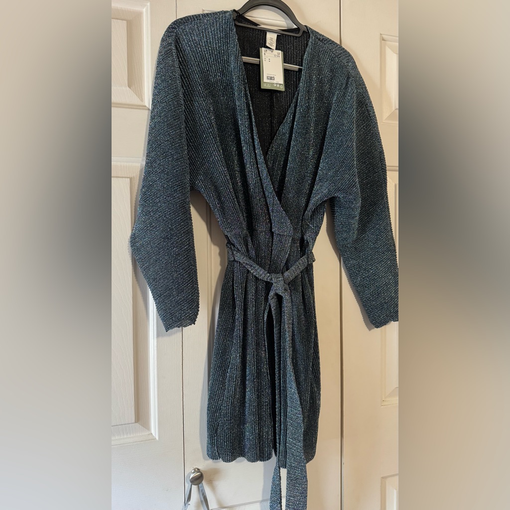 H&M Long Sleeve Dress - Shimmering Black